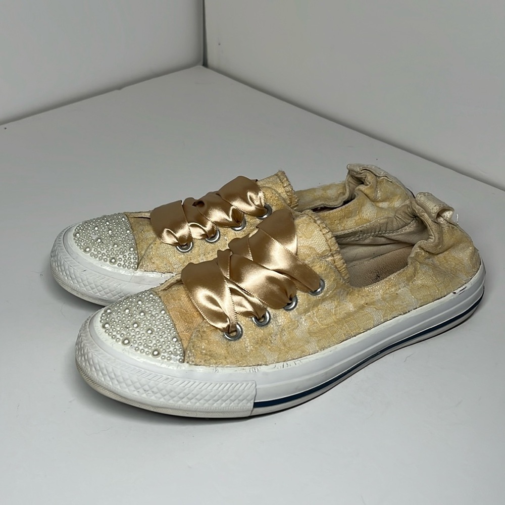 Custom wedding Converse
